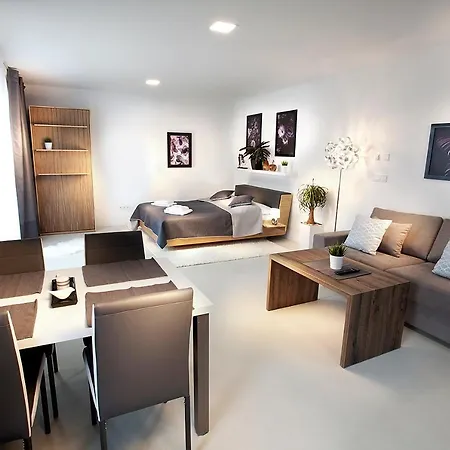 Apartahotel Apartmány Ladná