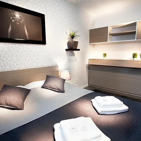 Apartmany Ladna 아파트호텔 Ladná